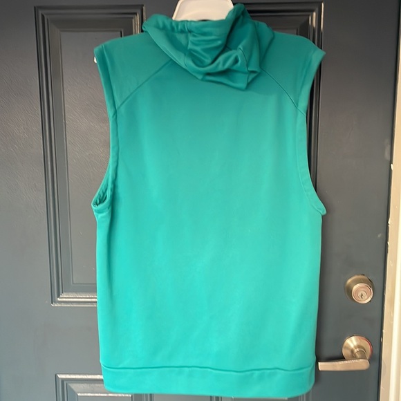 Nike Dri-Fit Sleeveless Hoodie - Picture 5 of 5